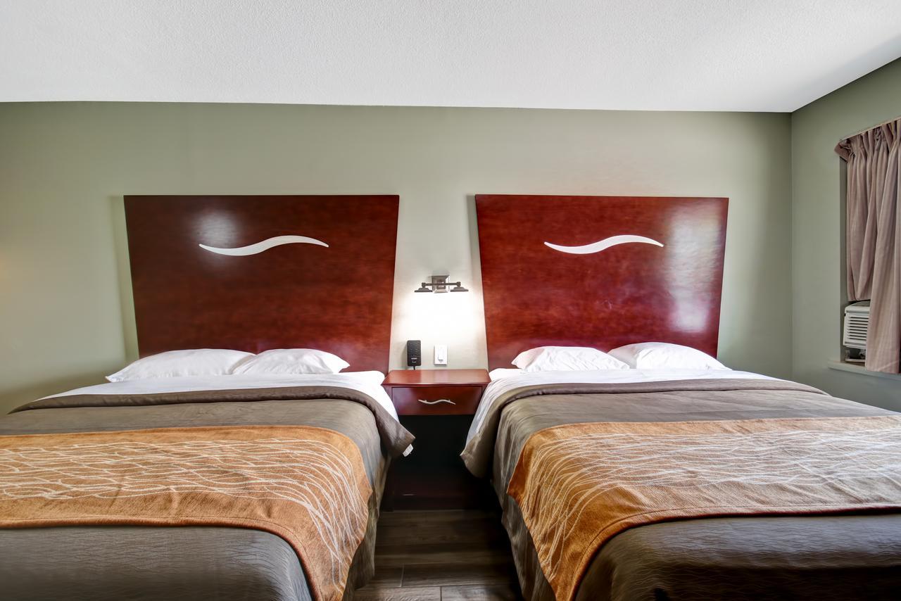 Burlington Inn エクステリア 写真